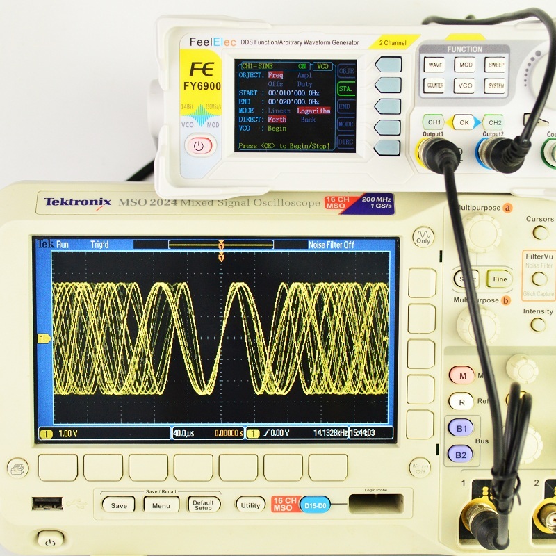 Dual Channel Arbitrary Waveform Function Generator 60Mhz - مولد إشارات رقمي FY6900 مع شاشة